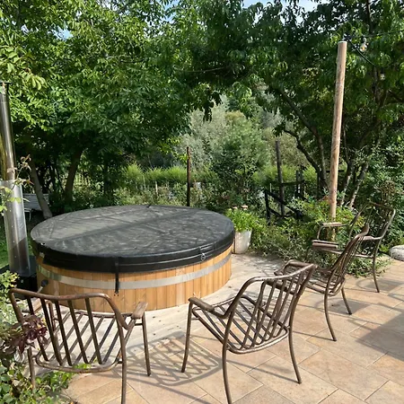 Alloggio per agriturismo Il Baco Da Seta *